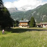 Villa Americana Chambres D'Hotes Отель типа 