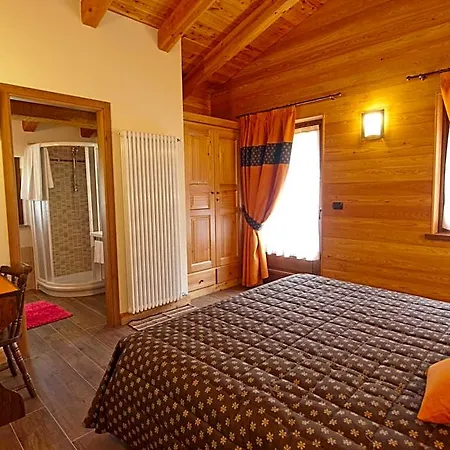 Alojamento de Acomodação e Pequeno-almoço Americana D'hotes Champoluc