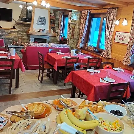 Alojamento de Acomodação e Pequeno-almoço Americana D'hotes 3*