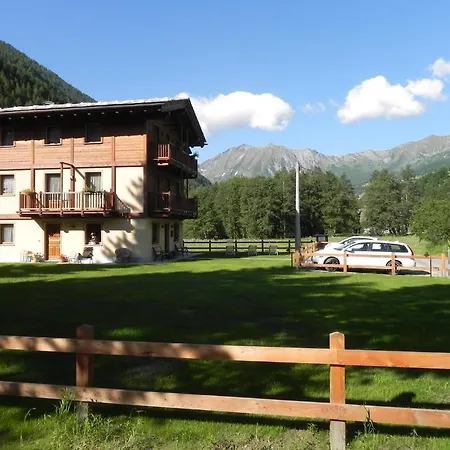Bed & Breakfast Villa Americana Chambres D'Hotes Champoluc