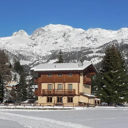 Villa Americana Chambres D'Hotes Champoluc