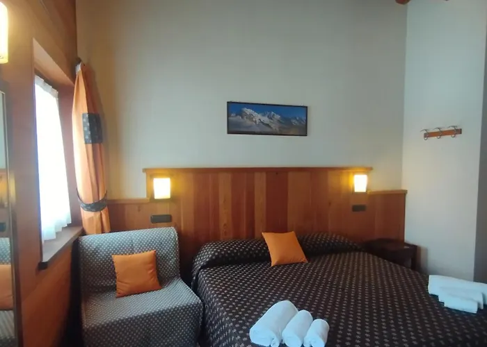 Villa Americana Chambres D'Hotes Frühstückspension Champoluc